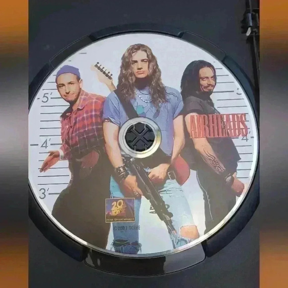 Airheads  Radio Rebels DVD. Adam Sandler, Steve Buscemi, Brendan Fraser - Picture 3 of 4